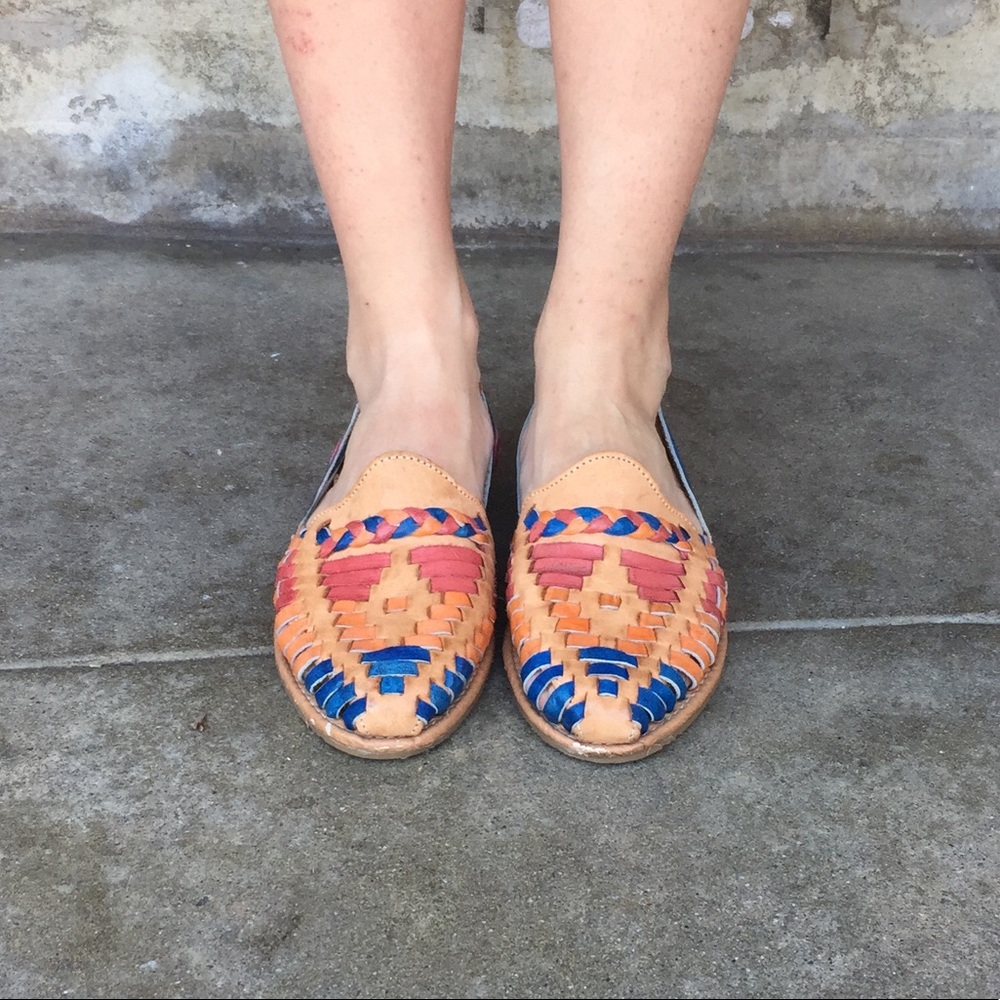 Huarache style leather flats - Picture 1 of 7
